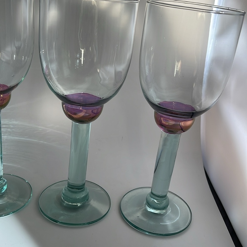 Green Tint Wine Glasses set of 4 Vintage - Picture 7 of 13